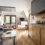 Апартаменты Pod Dachem W Centrum Apartzakop Закопане