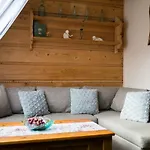 Pod Dachem W Centrum Apartzakop Апартаменты *